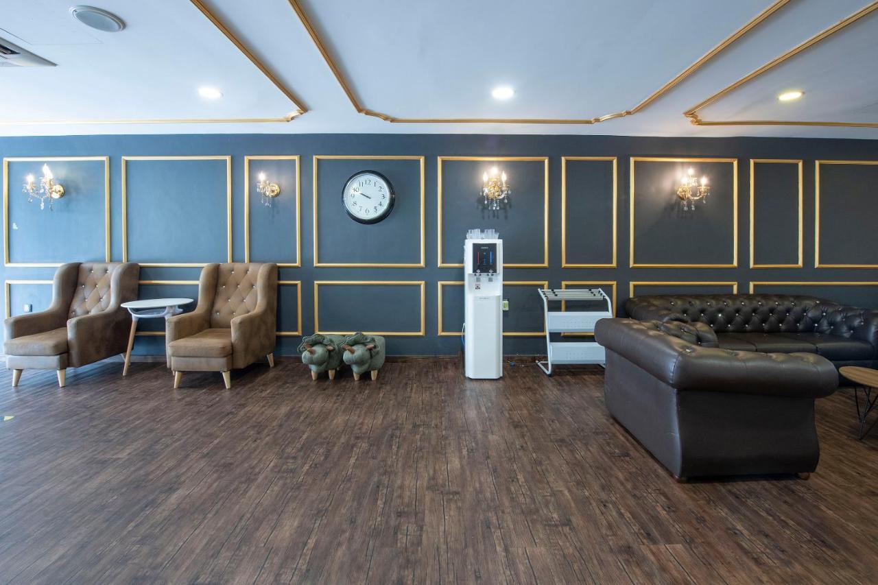 Oyo 90403 North City Hotel Johor Bahru Ngoại thất bức ảnh
