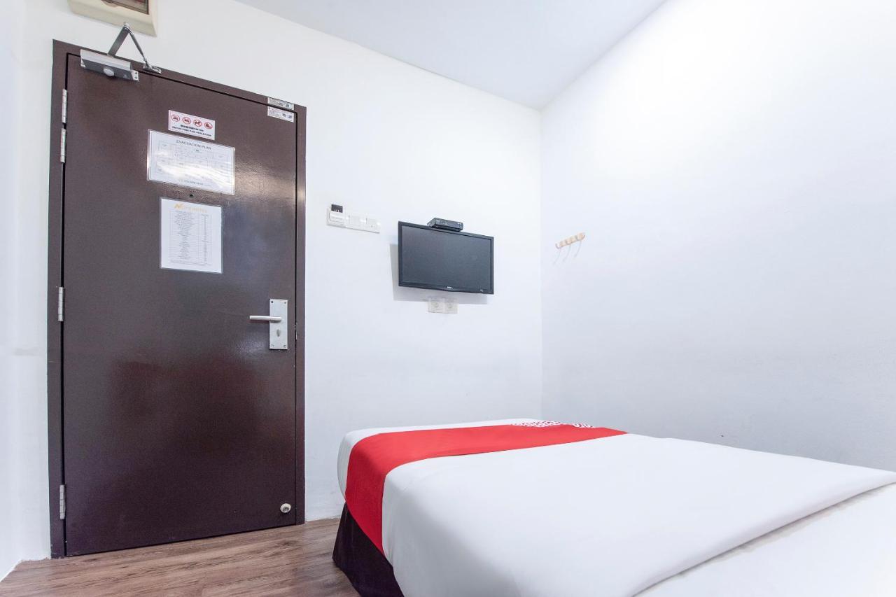 Oyo 90403 North City Hotel Johor Bahru Ngoại thất bức ảnh