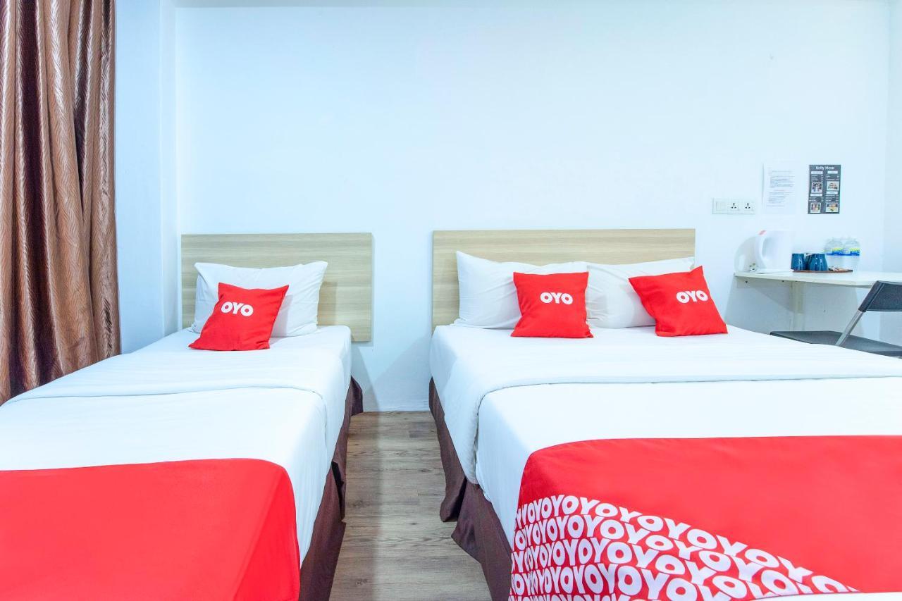 Oyo 90403 North City Hotel Johor Bahru Ngoại thất bức ảnh